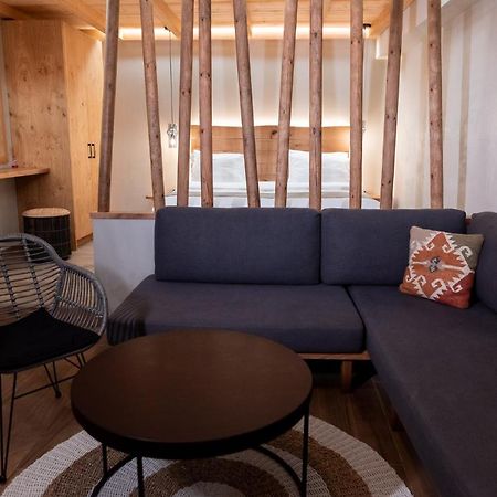 Theros By Agora Luxury Apartments In The Heart Of Heraklion Buitenkant foto