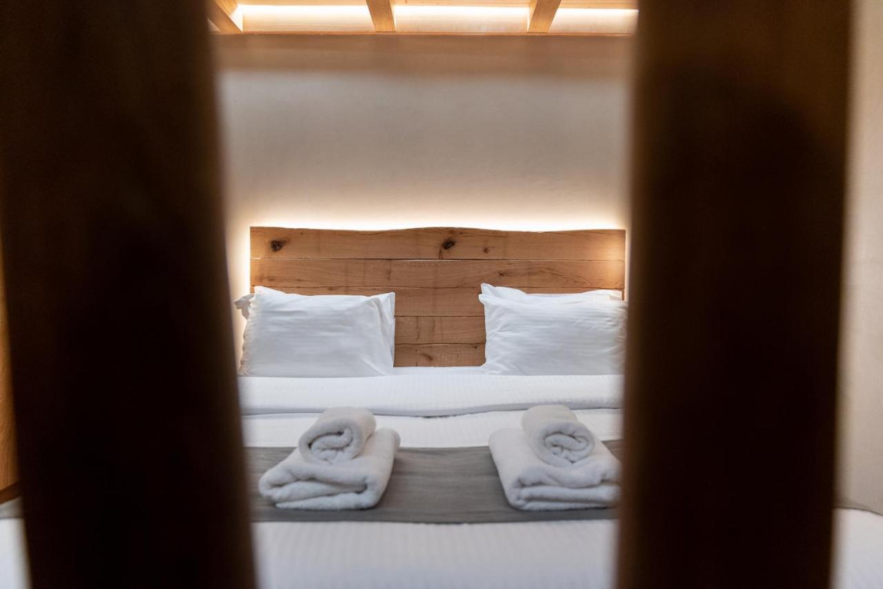 Theros By Agora Luxury Apartments In The Heart Of Heraklion Buitenkant foto