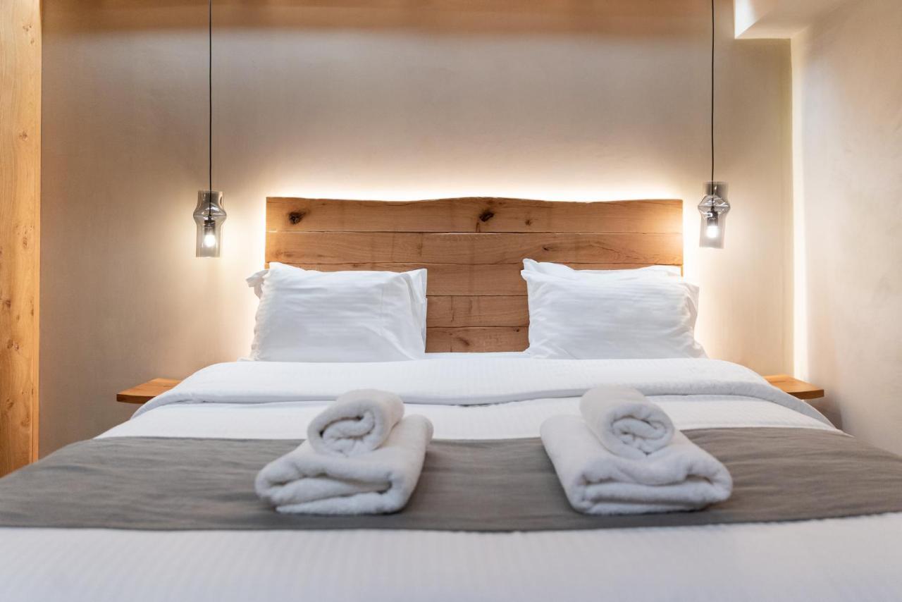 Theros By Agora Luxury Apartments In The Heart Of Heraklion Buitenkant foto